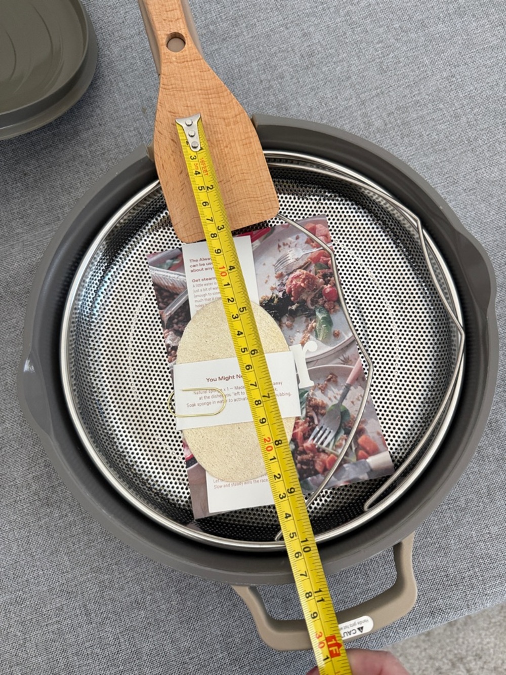 Our Place Always pan 2.0 Steam Skillet with Lid and Wooden utensil - Picture 13 of 13